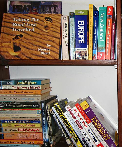 my-bookshelf-small.jpg